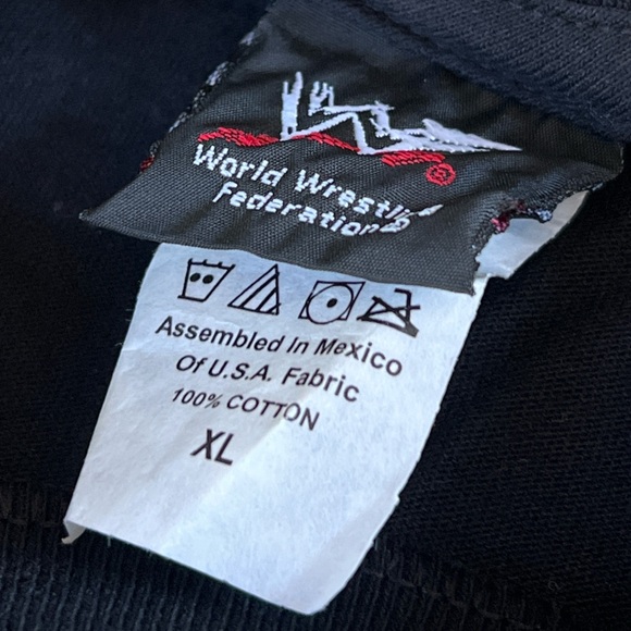 WWE THE ROCK TSHIRT - Picture 4 of 4